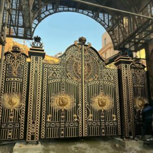 7 مدل درب پارکینگ شاسی فلزی تقویت شده
