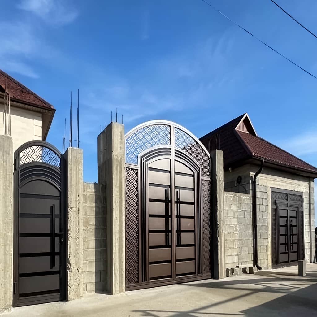 درب پارکینگ لوکس ورودی ویلا CNC با طرح سفارشی