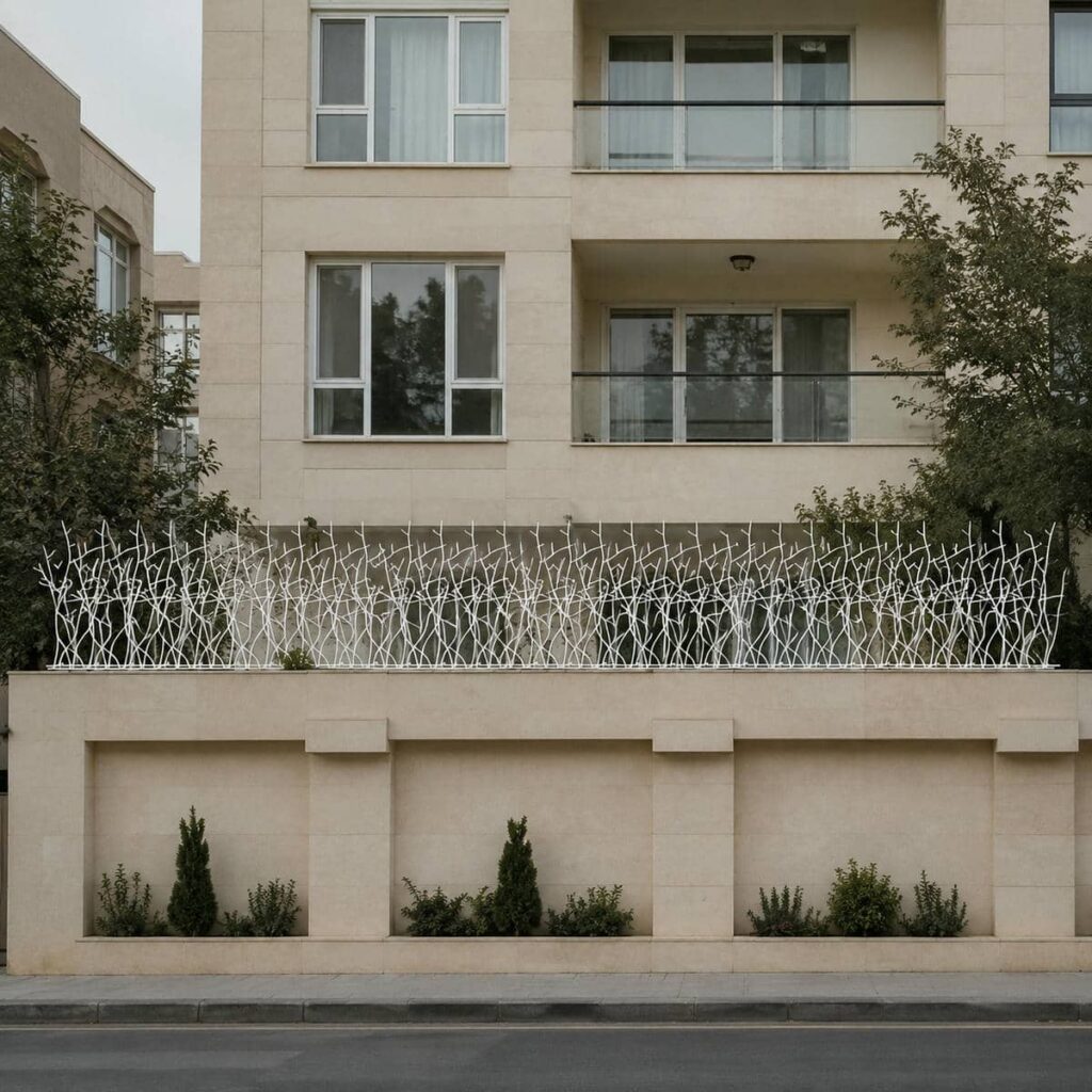 ساخت حفاظ روی دیوار باغ محوطه با میلگرد مقاوم