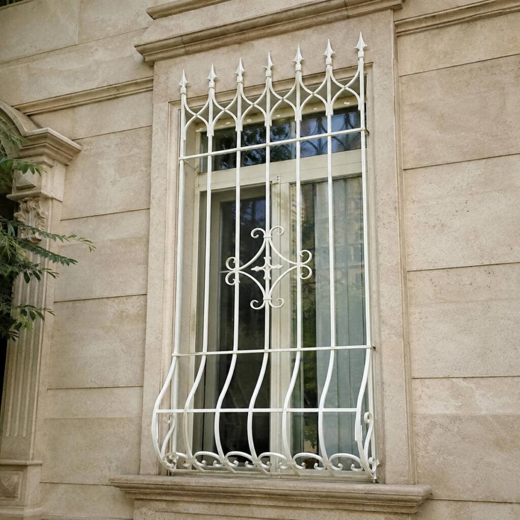 حفاظ پنجره رنگی کوره ای عمودی با پوشش پودری یکنواخت