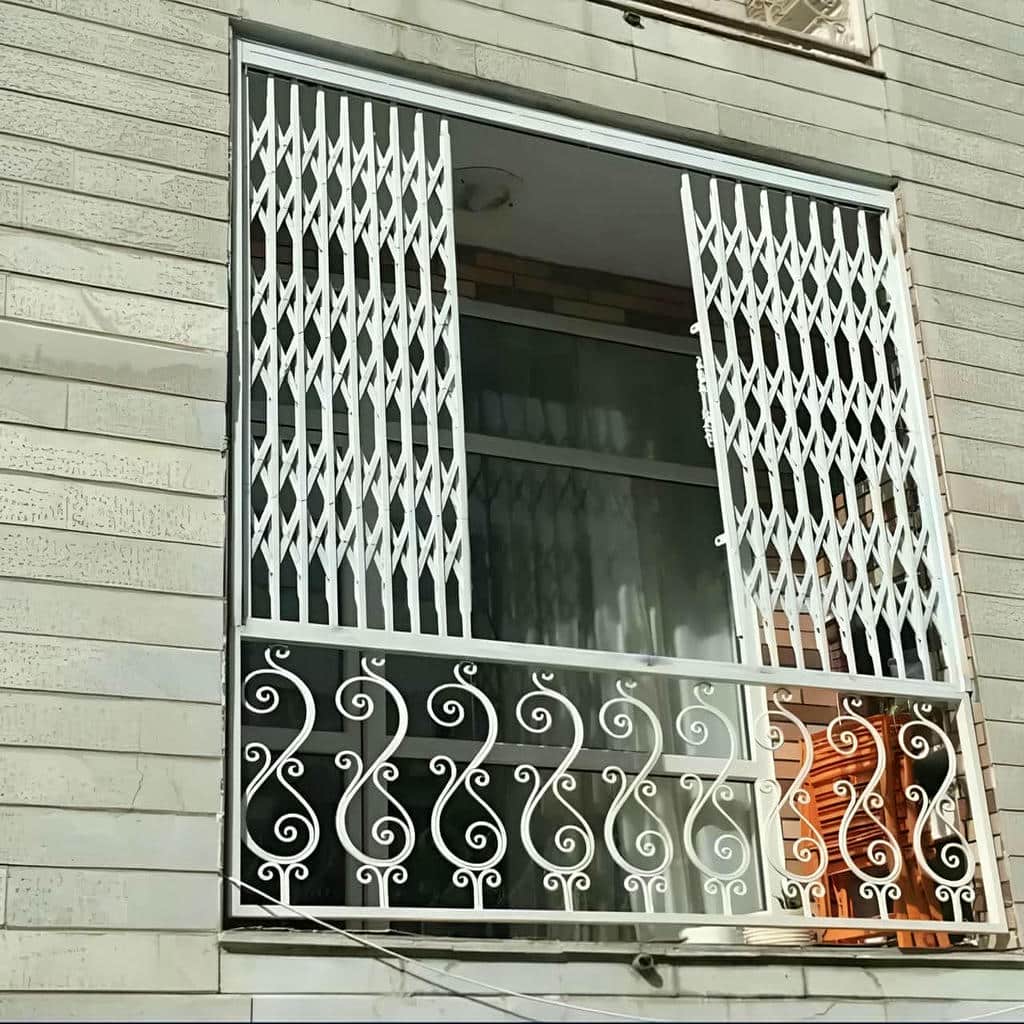 حفاظ پنجره ریلی بازشو دولنگه با حرکت روان و قفل مرکزی