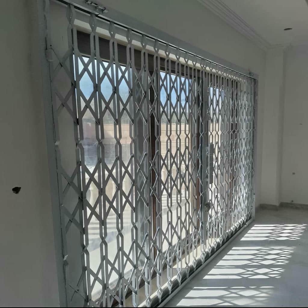 حفاظ کشویی فضای داخلی حفاظ کشویی فضای داخلی
