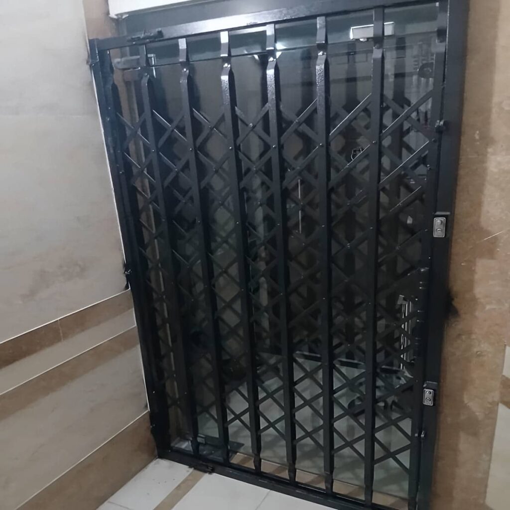 حفاظ درب ورودی سفارشی فلزی لوکس