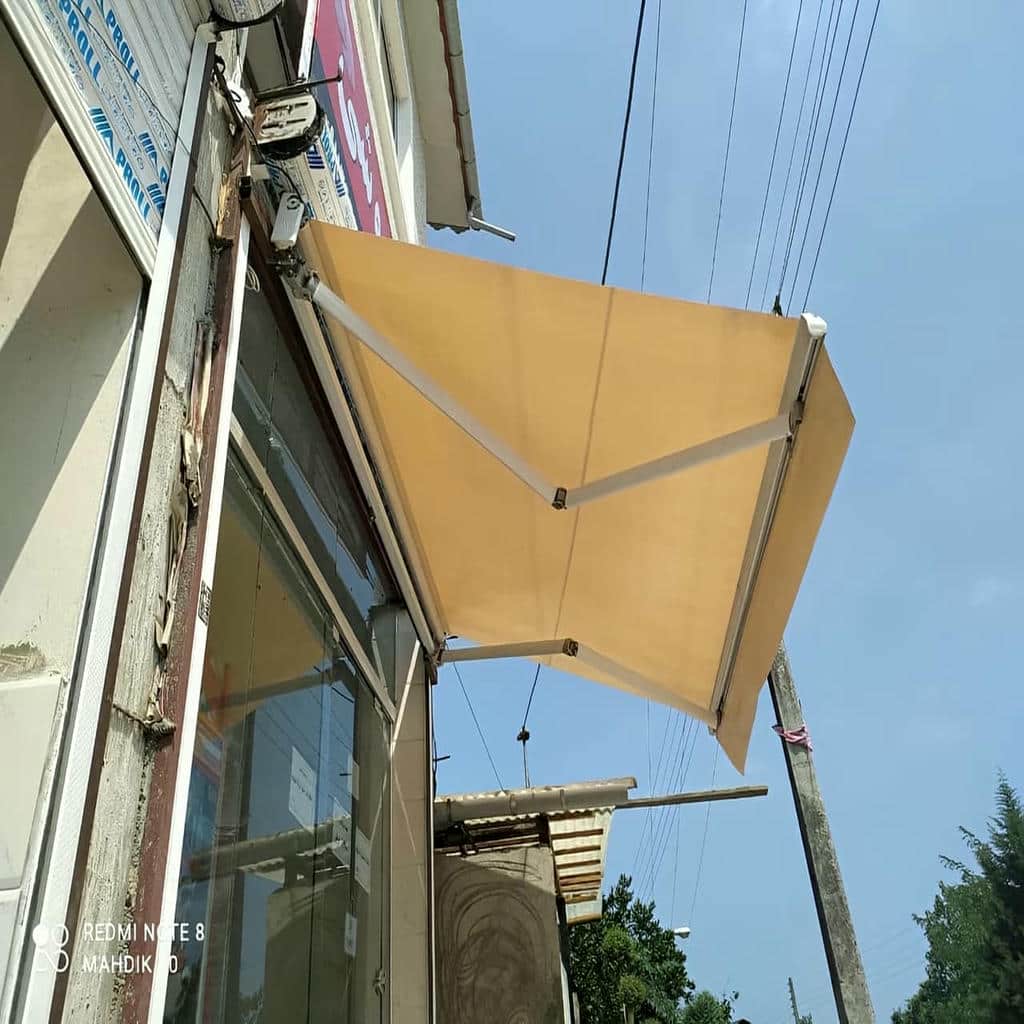 سایبان مغازه با رنگ هماهنگ