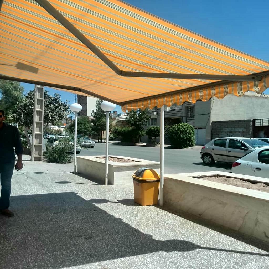 سایبان برقی فضای بیرونی