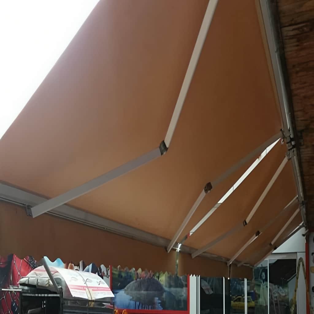 سایبان ضد آب اتوماتیک