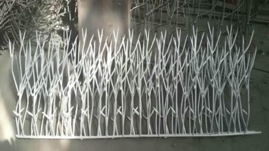 حفاظ روی دیوار حیاط فلزی با طراحی شاخ گوزنی