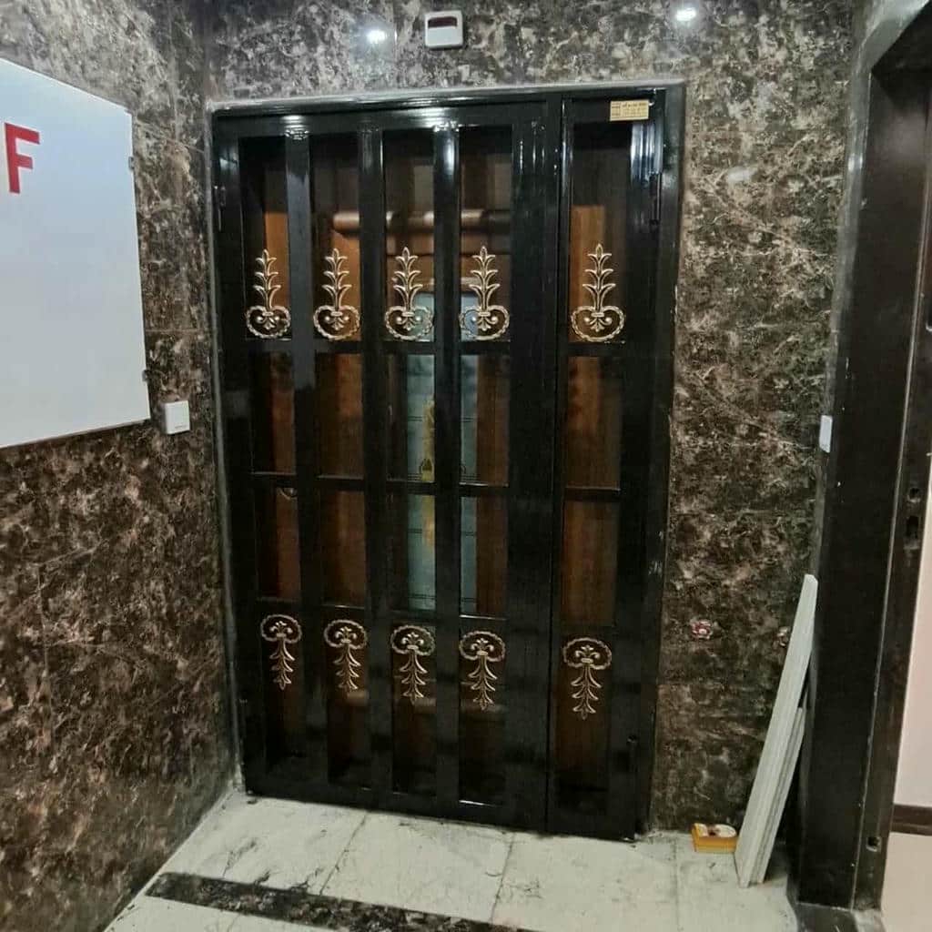 حفاظ کرکره ای رنگ شده ورودی