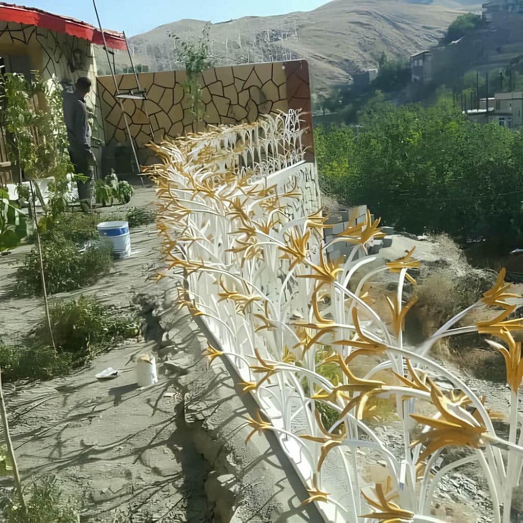 حفاظ دیوار با رنگ هماهنگ نما
