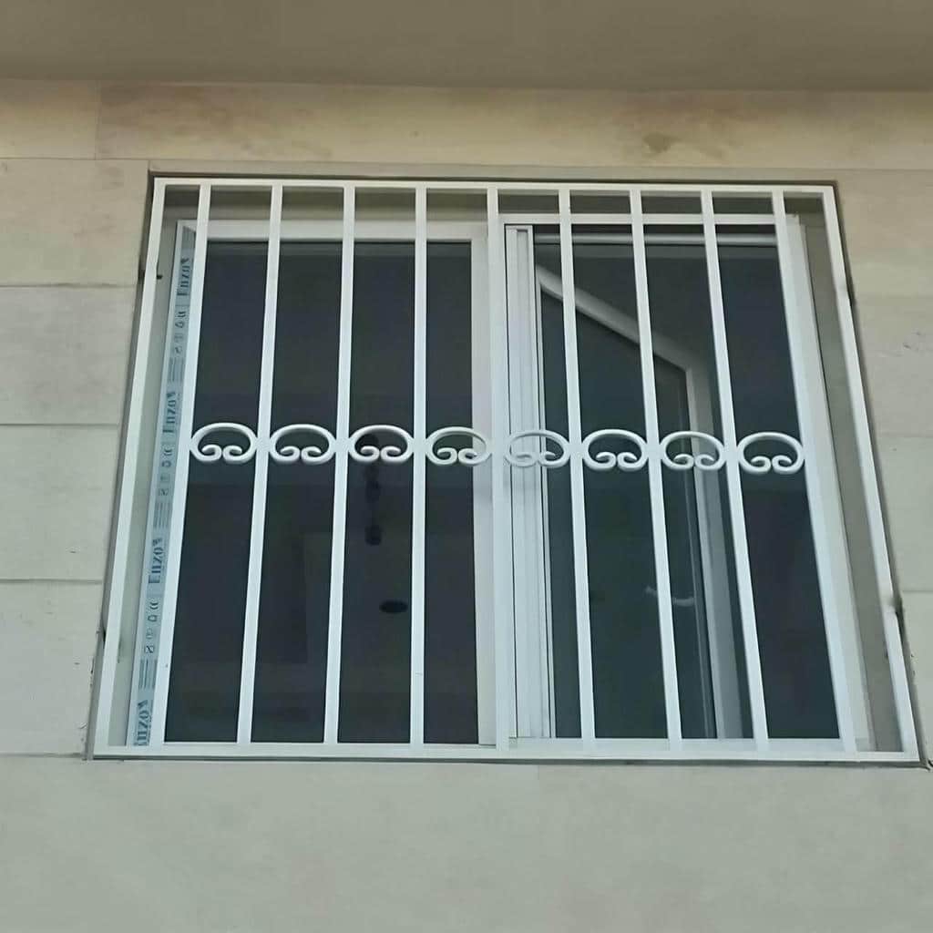 حفاظ پنجره با رنگ نما