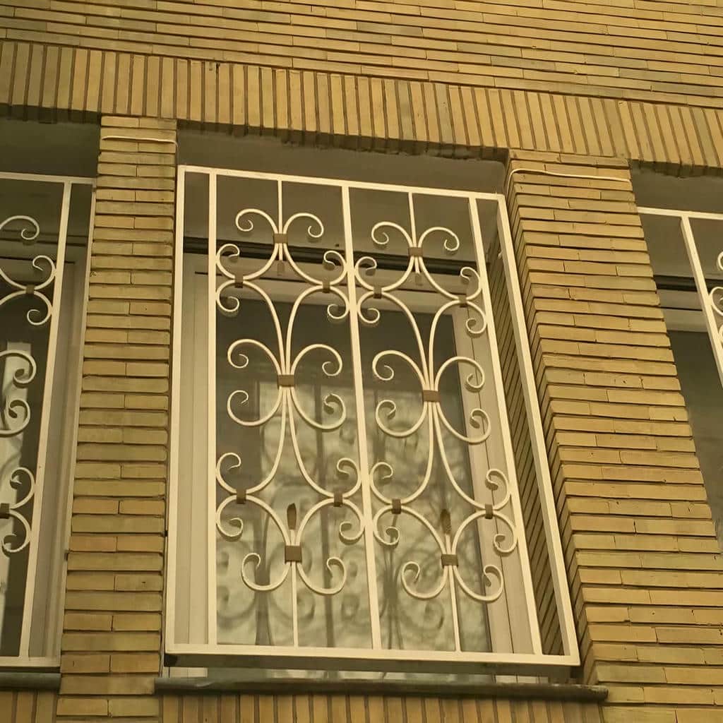 حفاظ پنجره فرفورژه مدرن