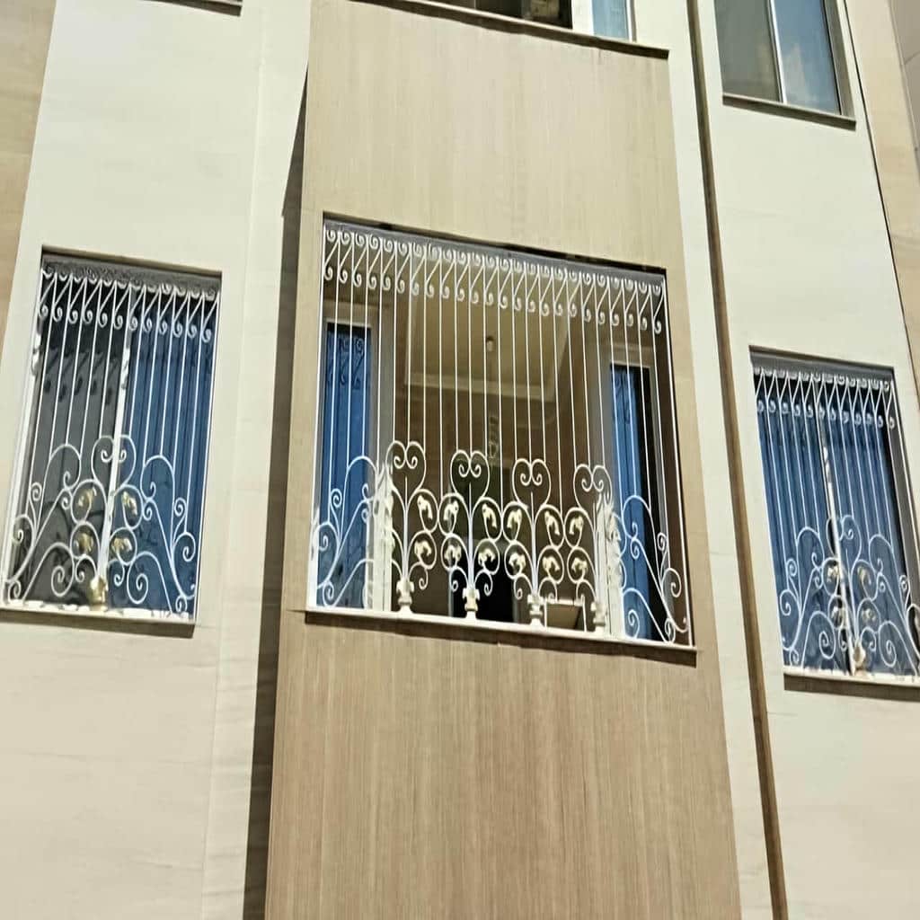 حفاظ پنجره آهنی با جوشکاری تمیز
