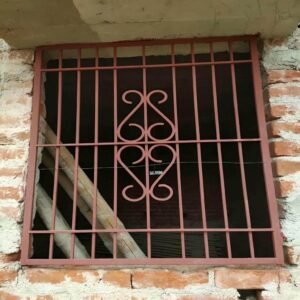 نرده پنجره آهنی مقاوم در فضای بیرونی