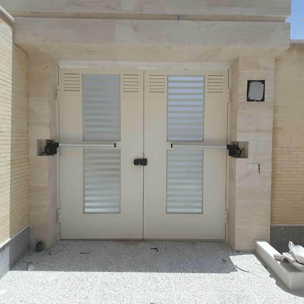 سیستم کنترل خودرو پارکینگ