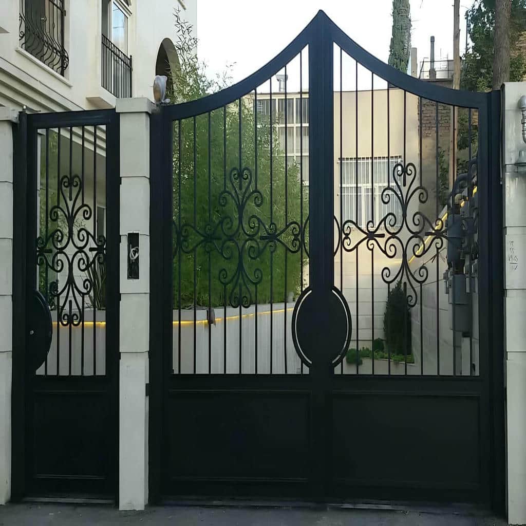 درب ورودی پارکینگ زیبا