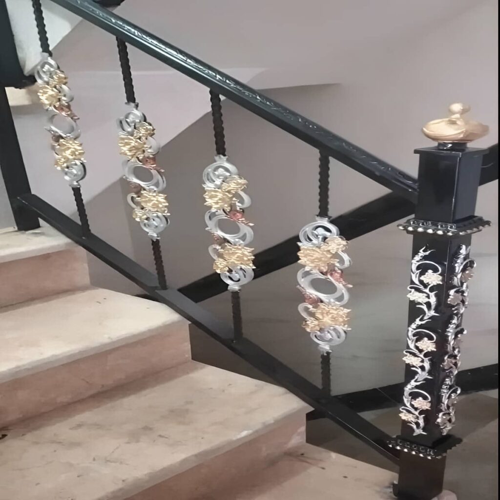 نرده فرفورژه بالکن هماهنگ نما
