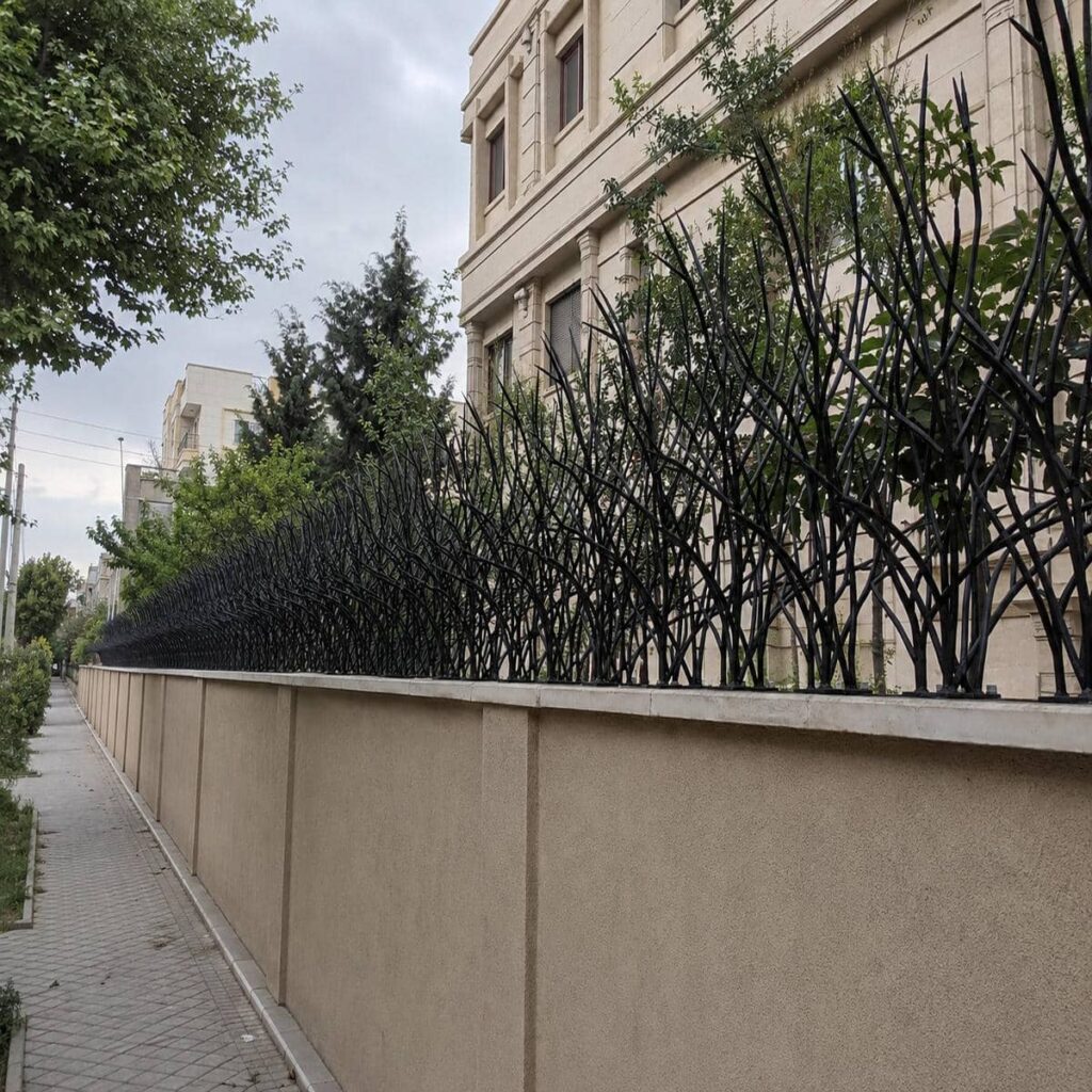 حفاظ سرنیزه ای فلزی