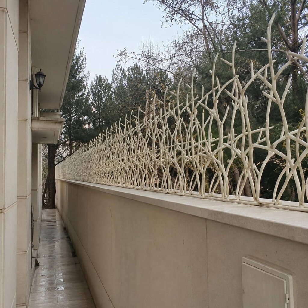 نمای نزدیک جوش پیوسته شاخه فولادی به کلاف نمای نزدیک جوش پیوسته شاخه فولادی به کلاف