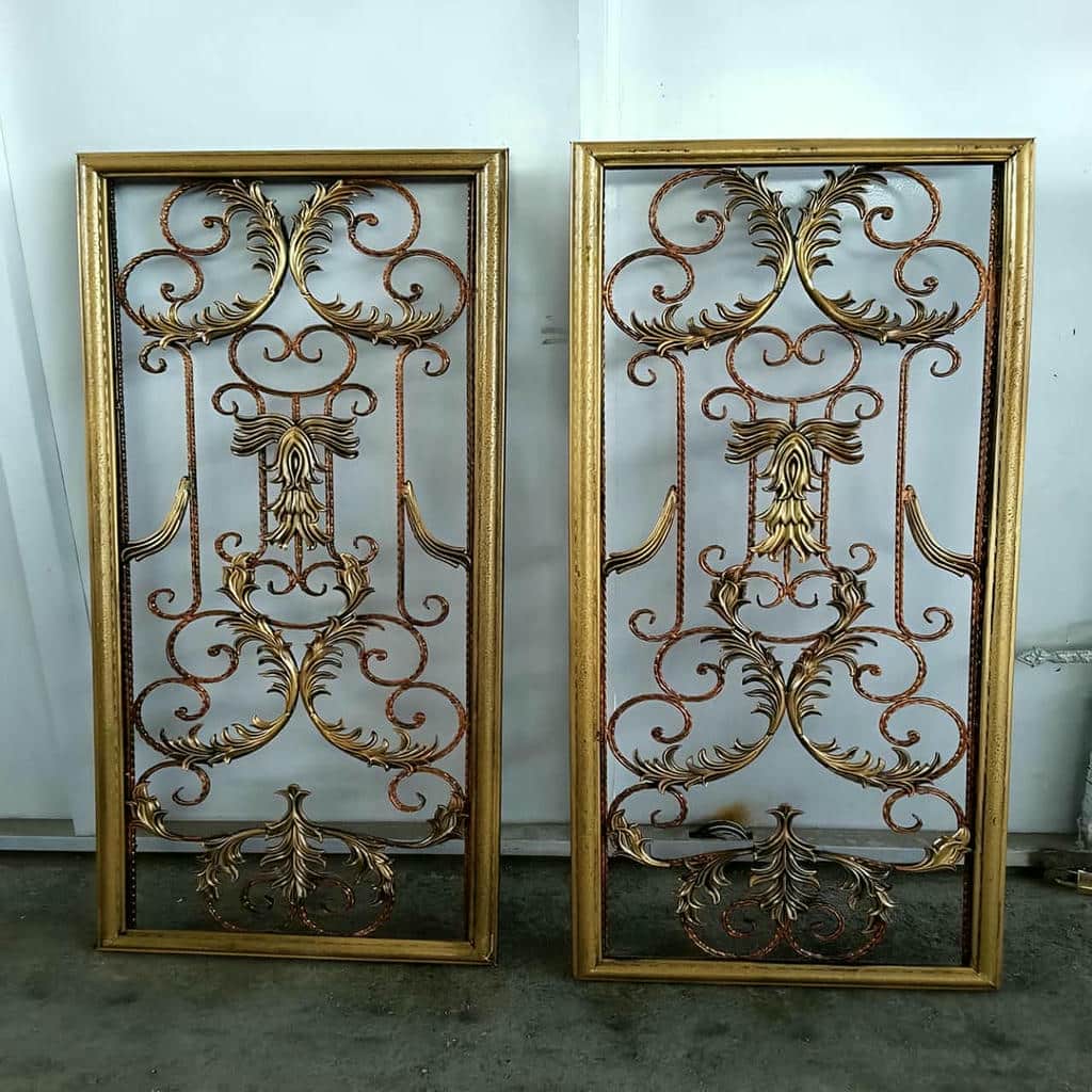 گارد فلزی ساده کنار پنجره دوجداره در ارومیه