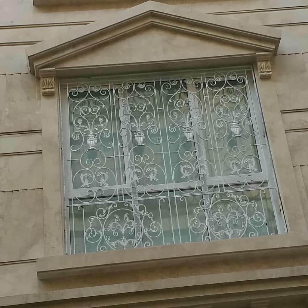 گارد پنجره مشکی طبقه همکف در استان بوشهر